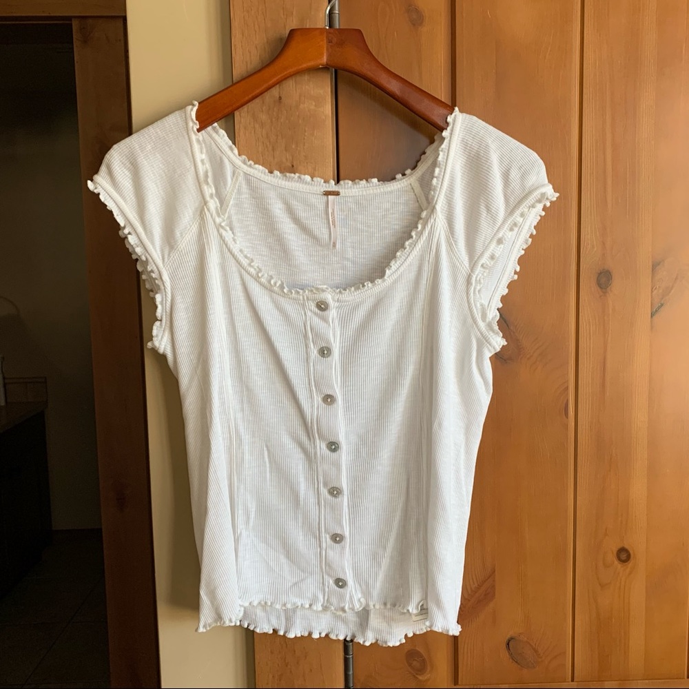 Free People white cap sleeve button down blouse XL